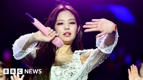 Police asked to investigate Blackpink photo leak